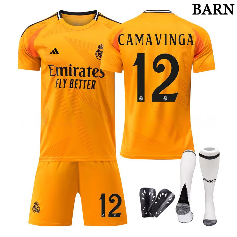 Bestill Real Madrid 2024/25 barnesett oransje bortedrakt Med Camavinga 12 trykk