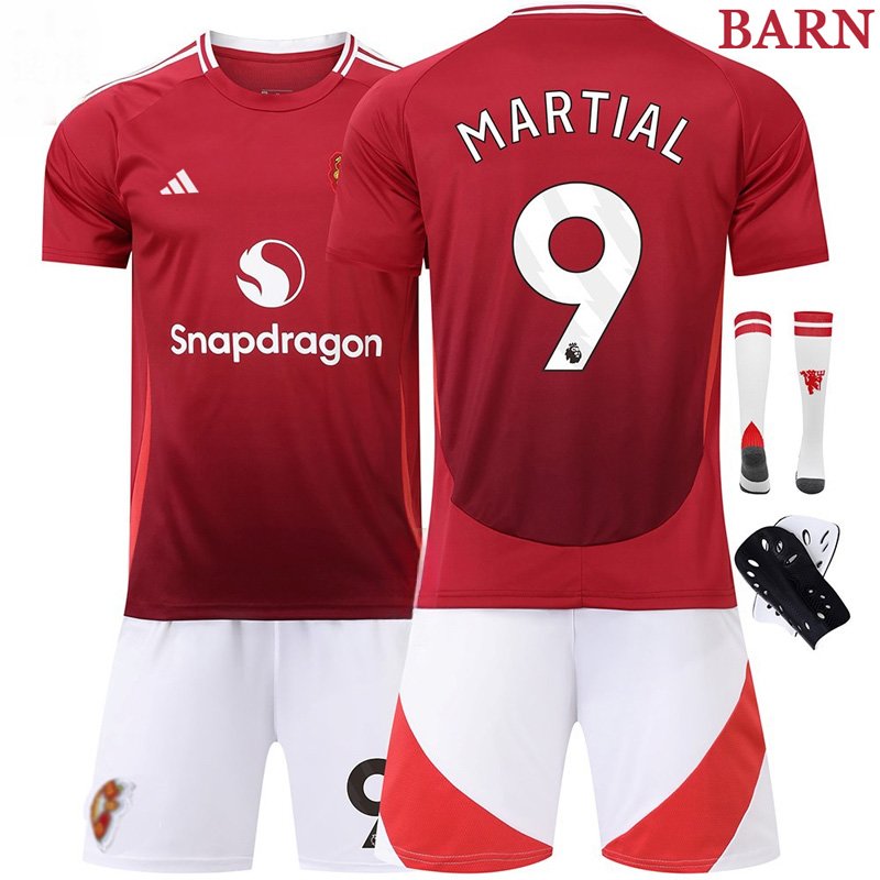 Få Martial 9 på Manchester United 2024/25 Barnedrakt