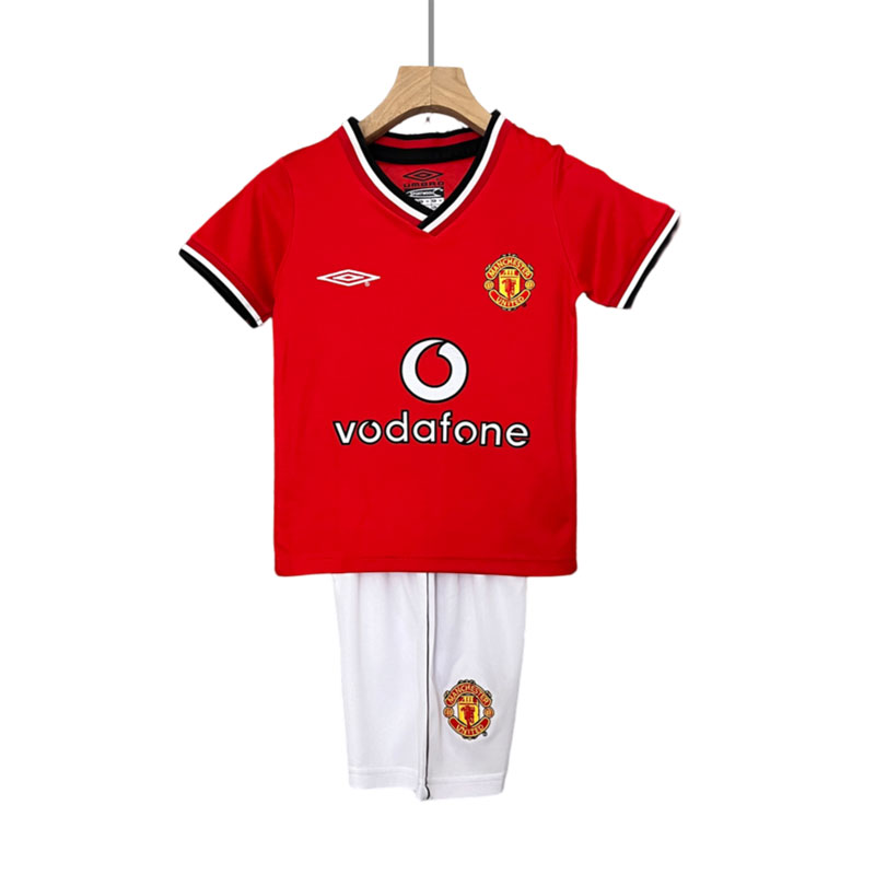 Manchester United Retro 2000-01 Hjemmedrakt med shorts for barn